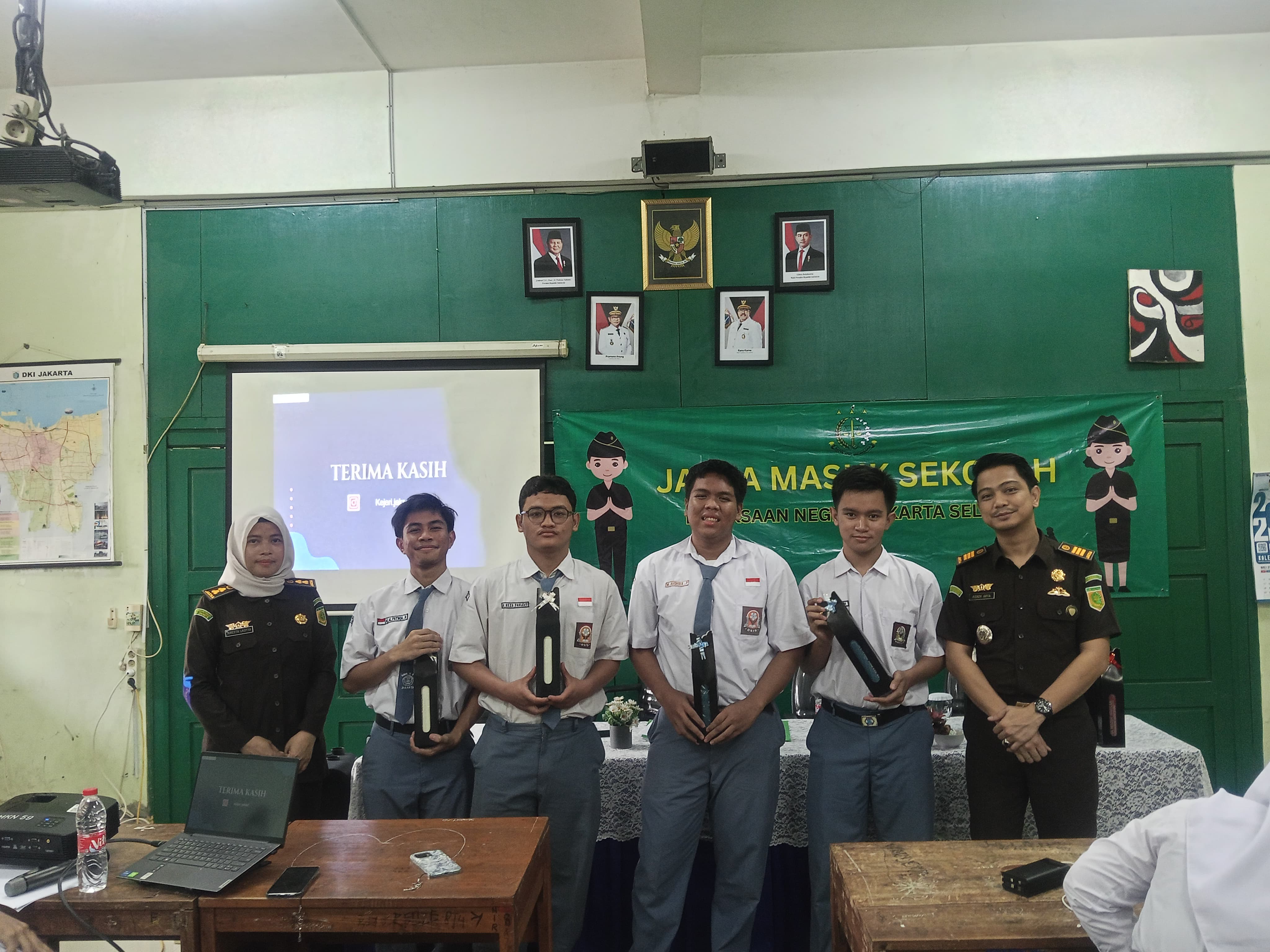 Gedung Sekolah SMA 25 KEDIRI